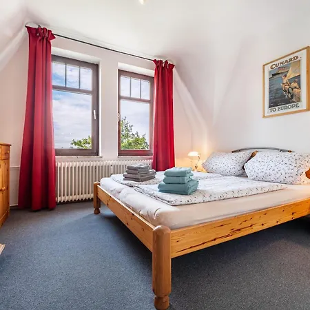 Huus Am Streek Padd Apartmán